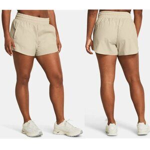 NWT Under Armour Women's Flex Woven 3 Inch Crinkle Shorts Size L